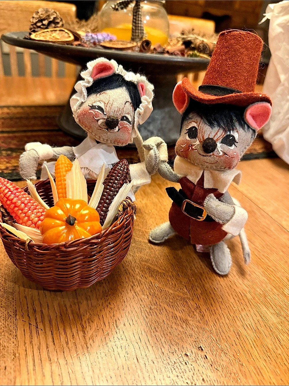 1989 Vintage Thanksgiving Pilgrims Annalee